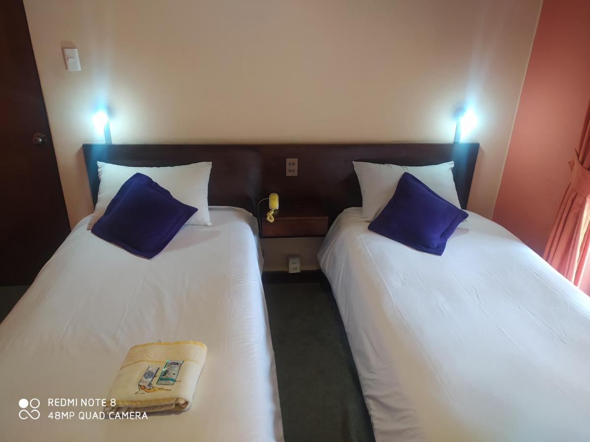 Isabela Hotel Ла-Пас Экстерьер фото