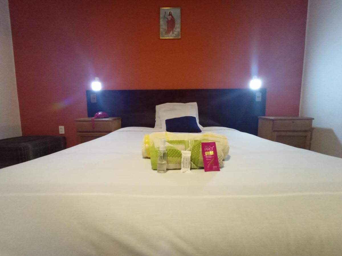 Isabela Hotel Ла-Пас Экстерьер фото