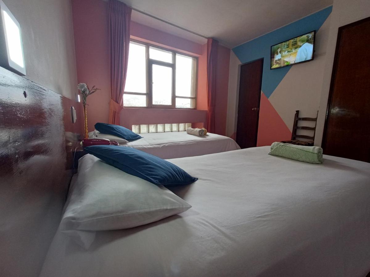 Isabela Hotel Ла-Пас Экстерьер фото